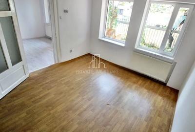 Casa De Inchiriat, 60 mp, Strada Revoluției, Ultracentral - 1