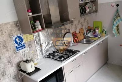 Vila / Pensiune Faleza Nord Delfinariu, 8 camere, 8 bai, bucatarie, curte, gaze - 9