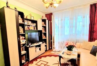 Apartament 3 camere, zona Tatarasi - 1