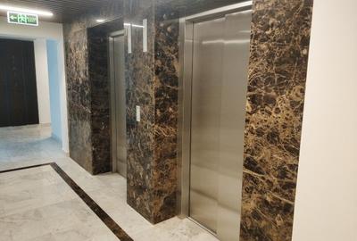 Apartament nou, cu vedere la mare si loc de parcare in garaj subteran - 1