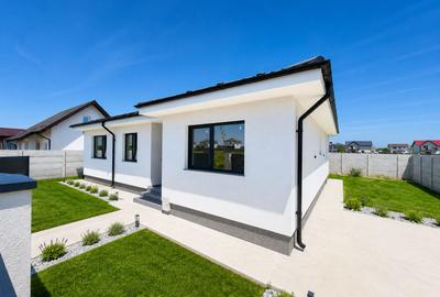 Casă parter Domnești, 3 dormitoare, 2 băi, teren generos 460 mp - 1
