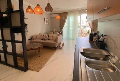 Proiect finalizat–Apartament nou cu 2 camere, piscină exterioară - 2