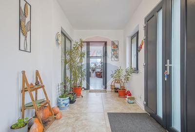 Casă premium cu 270 mp utili, 7 camere ,curte generoasă în Bartolomeu - 19