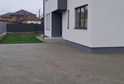 Duplex de vânzare în Apahida – zonă centrală, teren 445 mp, 3 dormitoare, terasă - 2