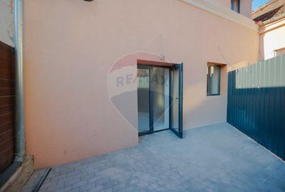 Apartament cu 4 camere de vânzare, ultracentral - 11