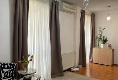 2 Camere Et.6/6 Bloc Nou Metrou 1 Decembrie 1918 - 1