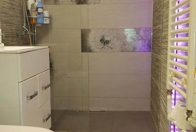 Favorit , Scoala Gimnaziala 197 - 9