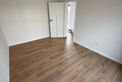 Vand Duplex pe parter 3 camere Mosnita Noua cu Canalizare Comision 0 - 11