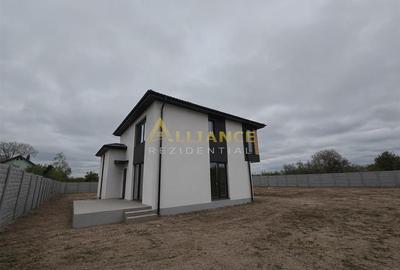 ANSAMBLU REZIDENTIAL- 200 m de STV- 4 camere - 2 bai - beci - 7
