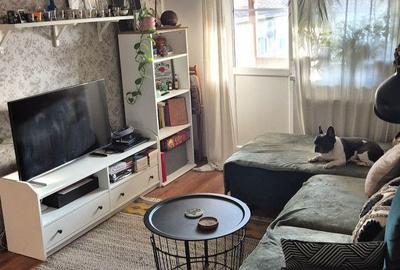 Apartament cu 2 camere decomandat, mobilat în Ștrand