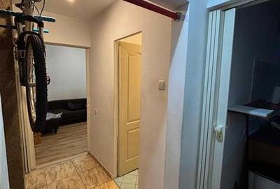 Apartament cu 3 camere nedecomandat, mobilat în Circumvalațiunii