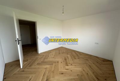 Casa Noua P+1 550 mp teren 3 bai 4 dormitoare Garaj Finisata intern mobila buc - 16