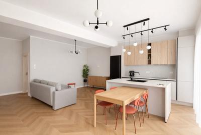 Apartament cu 3 camere semidecomandat, mobilat în Aviației