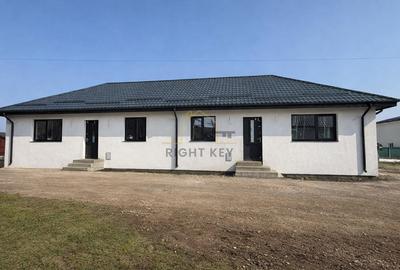 Oportunitate! Casa tip duplex, 3 cam, placa, T: 250mp! Comision 0%! - 1