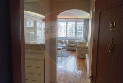 Apartament cu 3 camere de închiriat - 1