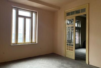 Piata Universitatii,et 1 si st 2ideal apart-hotel,sediu companie - 23