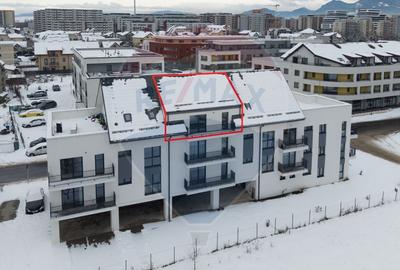 Apartament cu 1 camere decomandat în Tractorul