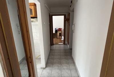 Spatiu comercial de inchiriat zona centrala etaj 1 Rm Valcea - 5