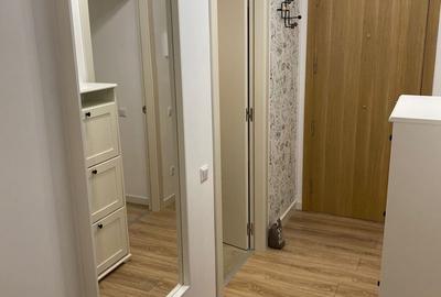 Apartament cu 2 camere decomandat în 1 Mai