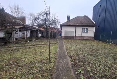 Spațiu cu potențial dublu: locuință sau sediu! - 1