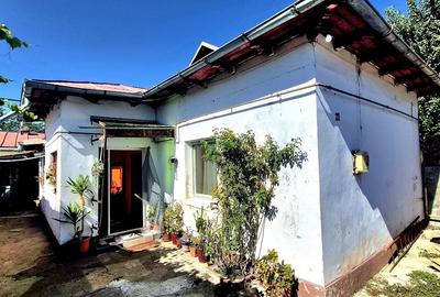 Casă individuală cu 2 camere în Central