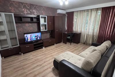 Apartament cu 2 camere decomandat în Cantemir
