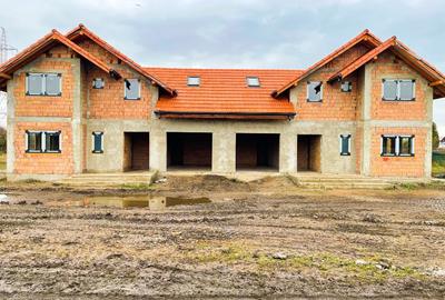 Casa duplex cu garaj - 5 min. de rond Penny - 1