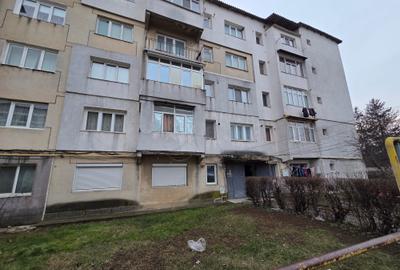 Apartament cu 2 camere parter zona Scoala Generala 2 Adjud- imbunatatit - 11
