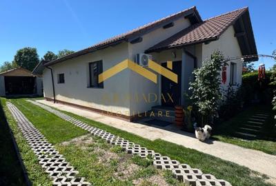 -Casa Individuală -3 dormitoare -2 băi - - 2