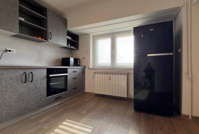 APARTAMENT 5/7  BL 1995 MONOLIT STRADAL  CASA POPORULUI-FANTANI- METROU-PARC - 1