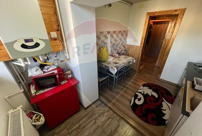 Apartament cu 3 camere - zona Sud - 4