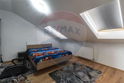 Apartament cu 3 camere de vânzare | 1 loc de parcare| COMISION 0% - 16