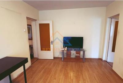 Apartament cu 2 camere semidecomandat în Panduri