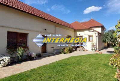 Casa cu 4 camere mobilata si utilata 593mp teren zona Centru - 12