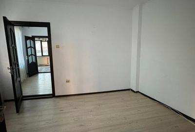 OCAZIE LA VANZARE - CASA CARAMIDA 6 CAMEE - ZONA ICIL - - 30