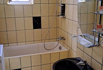 Închiriez apartament 3 camere decomandat in Deva ,Zamfirescu, parter înalt, - 2