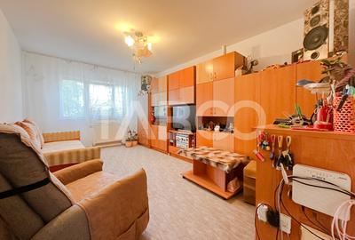 Apartament cu 2 camere decomandat, mobilat în Între Lacuri