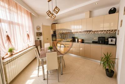 Vilă cu piscină, 470 mp utili, teren 600 mp, Agigea – aproape de mare - 11