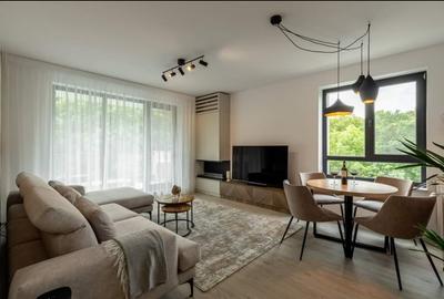 Apartament cu 3 camere decomandat în Nord