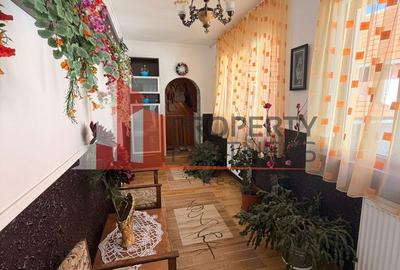 Casă tradițională cu 1800 mp teren  în Sohodol, Bran | Priveliște superba - 17