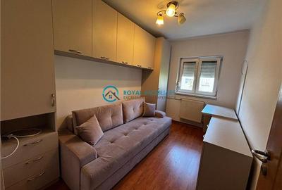 Royal Imobiliare  - Vanzare Apartament 3 camere zona 9 Mai - 6