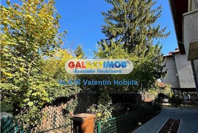 Casă cu 5 camere în Central