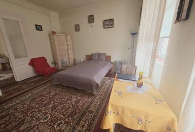 Vand casa saseasca 4 camere cu teren generos 1900mp - 6