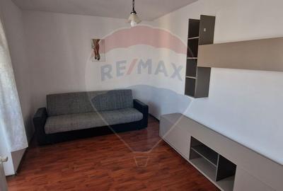 Apartament DE INCHIRIAT cu 2 camere decomandate, zona Narcisa - 1