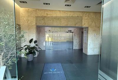 Apartament cu 2 camere  în Asmita Gardens/Sector 4 - 18