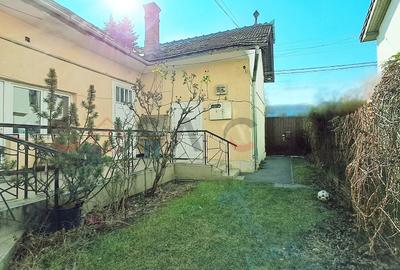 Casă cu 3 camere în Andrei Mureșanu