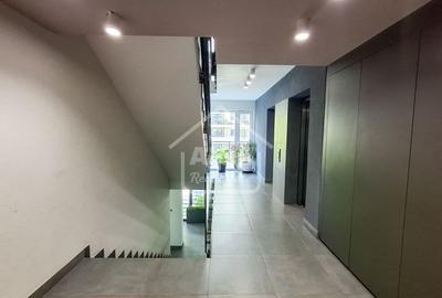 Suprafata Generoasa I Alphaville Arena - 21