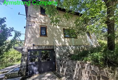 Casă cu 4 camere în Nord-Est