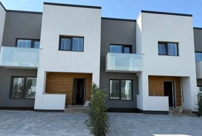 Casă cu 5 camere în Pipera