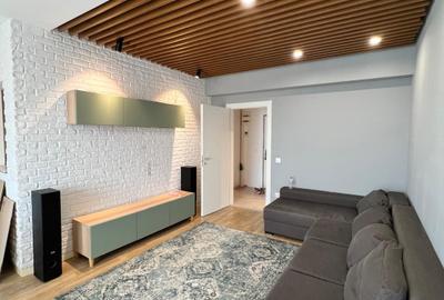 Apartament cu 3 camere decomandat, mobilat în Central